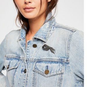 Free People Bow Lapel Pin